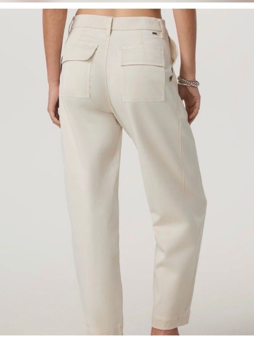 Vuori Cropped Utility Pants in Cream brand new / crispy tag inside! Size small